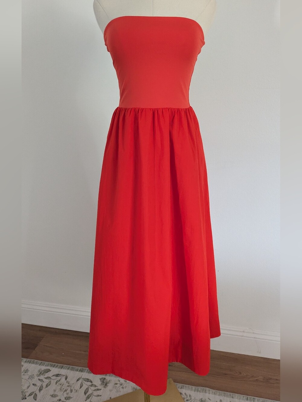 Aritzia Babaton Fluid Strapless Red Midi Dress